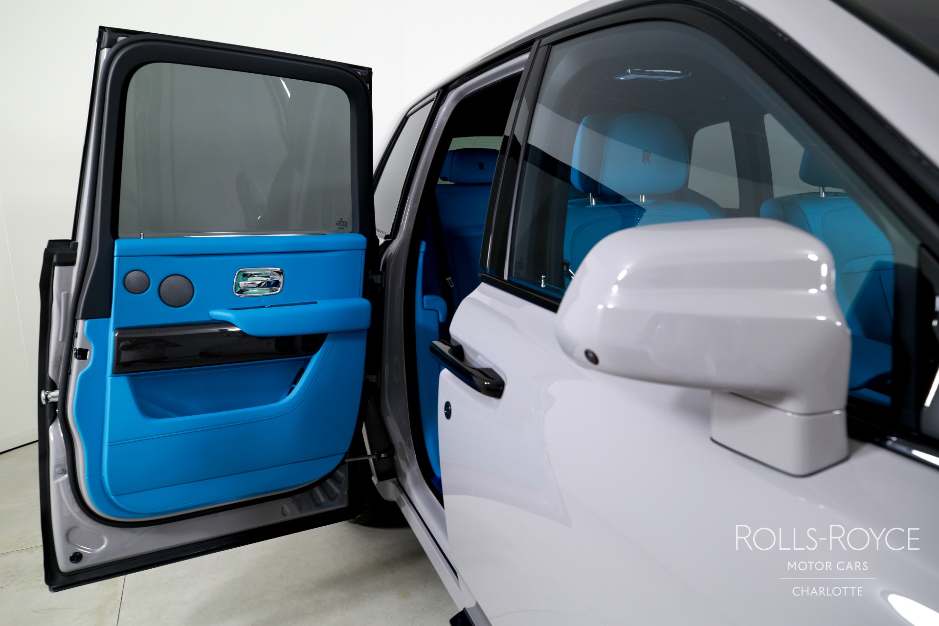 New 2025 Rolls-Royce Black Badge Cullinan | Charlotte, NC