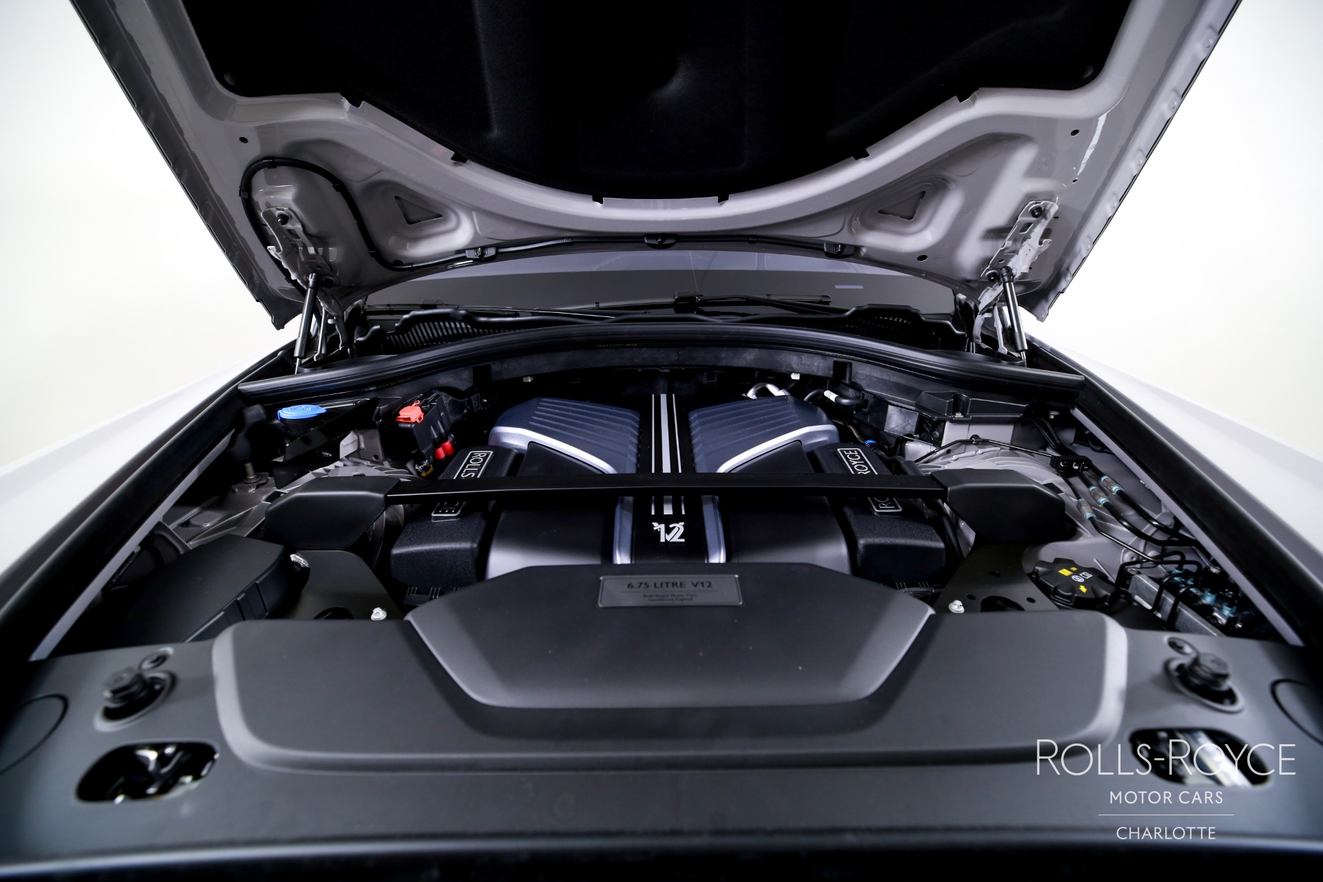 New 2025 Rolls-Royce Black Badge Cullinan | Charlotte, NC