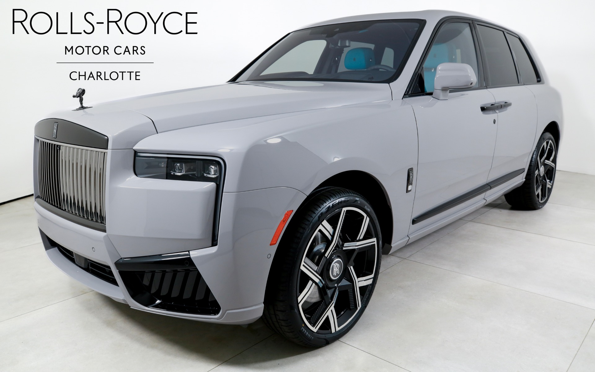 New 2025 Rolls-Royce Black Badge Cullinan | Charlotte, NC