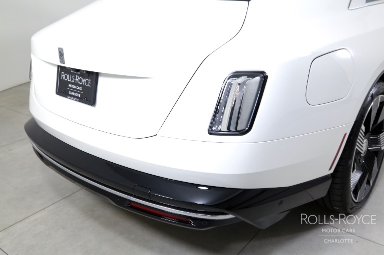 New-2025-Rolls-Royce-Spectre