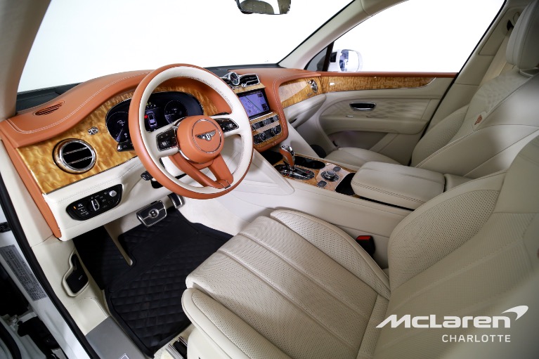 Used-2023-Bentley-Bentayga-EWB-Azure-V8