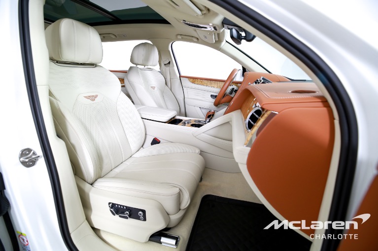 Used-2023-Bentley-Bentayga-EWB-Azure-V8