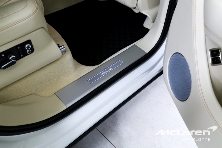 Used-2023-Bentley-Bentayga-EWB-Azure-V8