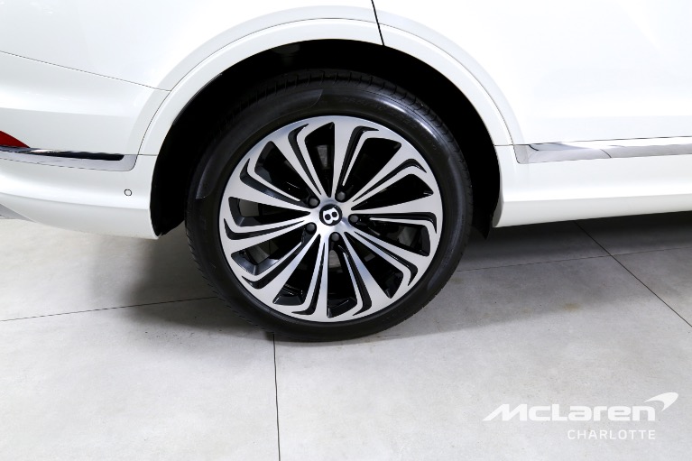 Used-2023-Bentley-Bentayga-EWB-Azure-V8