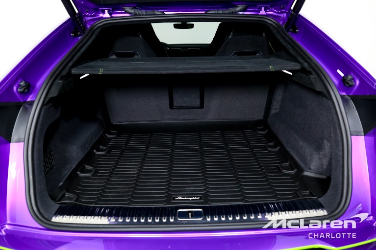 Used-2024-Lamborghini-Urus-Performante