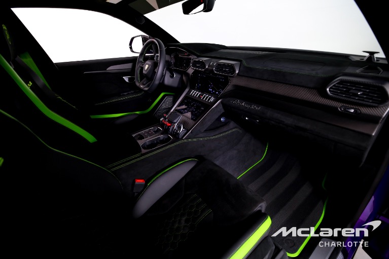 Used-2024-Lamborghini-Urus-Performante