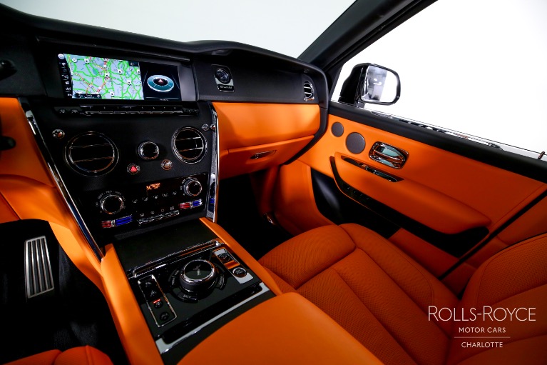 Used-2022-Rolls-Royce-Cullinan