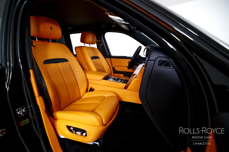 Used-2022-Rolls-Royce-Cullinan