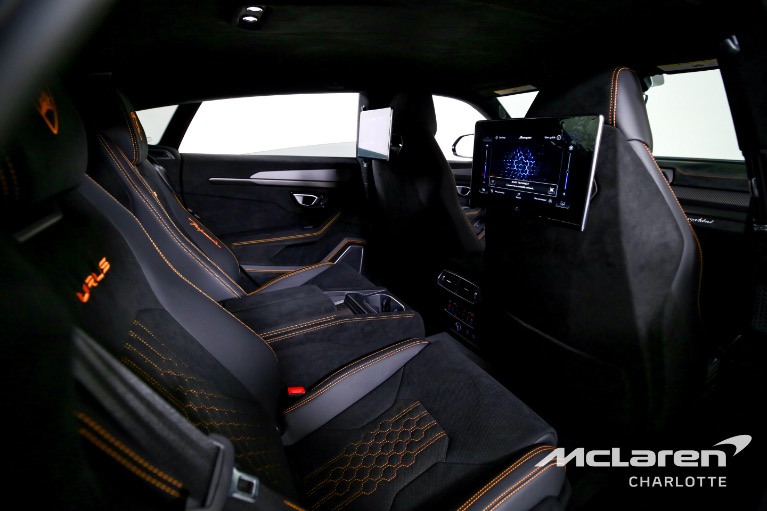 Used-2024-Lamborghini-Urus-Performante