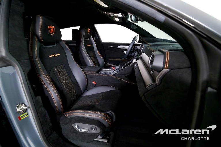Used-2024-Lamborghini-Urus-Performante