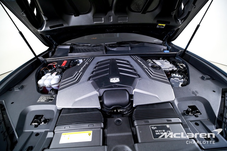 Used-2024-Lamborghini-Urus-Performante