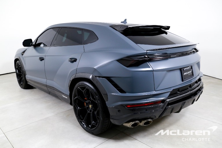 Used-2024-Lamborghini-Urus-Performante