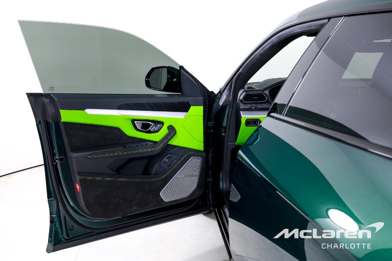 Used-2024-Lamborghini-Urus-S