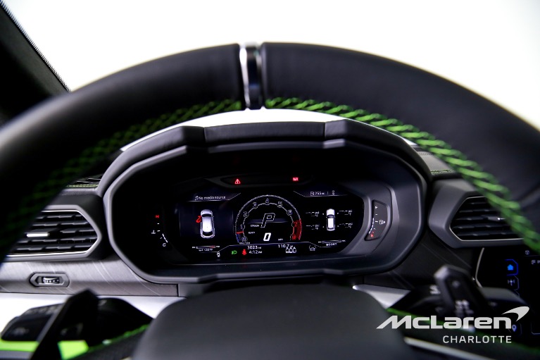 Used-2024-Lamborghini-Urus-S