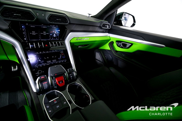 Used-2024-Lamborghini-Urus-S