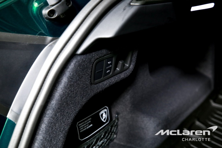 Used-2024-Lamborghini-Urus-S