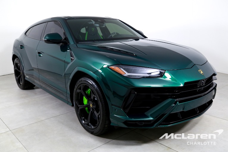 Used-2024-Lamborghini-Urus-S