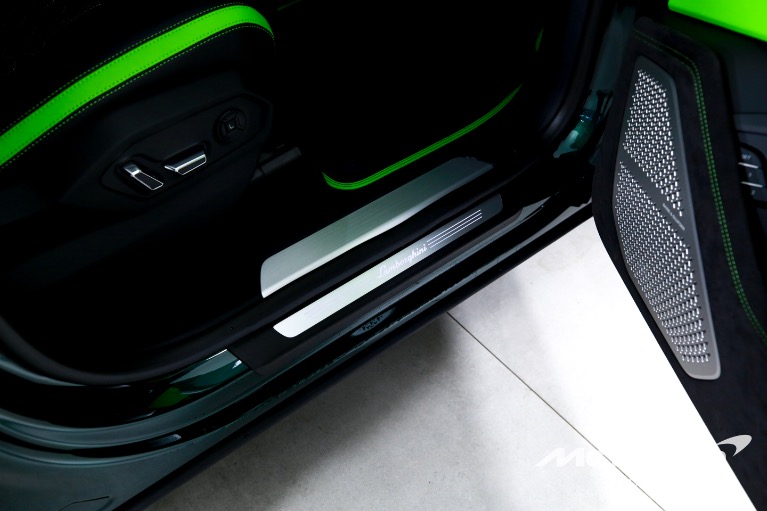 Used-2024-Lamborghini-Urus-S