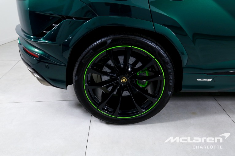Used-2024-Lamborghini-Urus-S