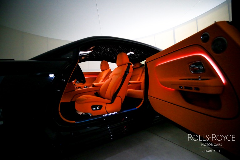 New-2025-Rolls-Royce-Black-Badge-Spectre