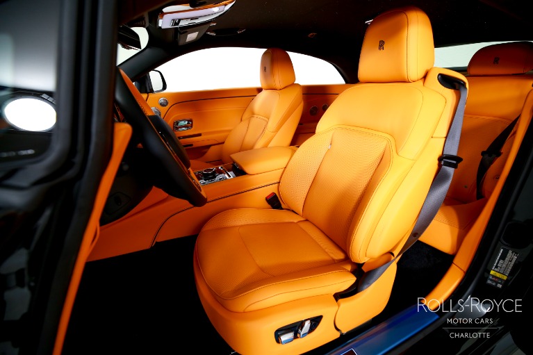 New-2025-Rolls-Royce-Black-Badge-Spectre