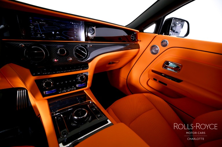 New-2025-Rolls-Royce-Black-Badge-Spectre