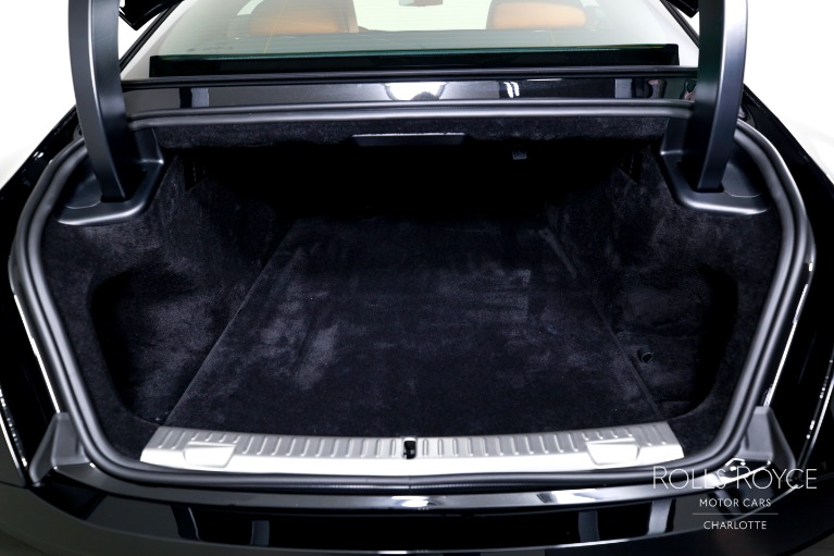 New-2025-Rolls-Royce-Black-Badge-Spectre