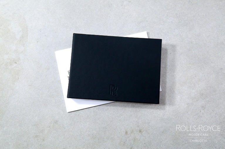 New-2025-Rolls-Royce-Black-Badge-Spectre