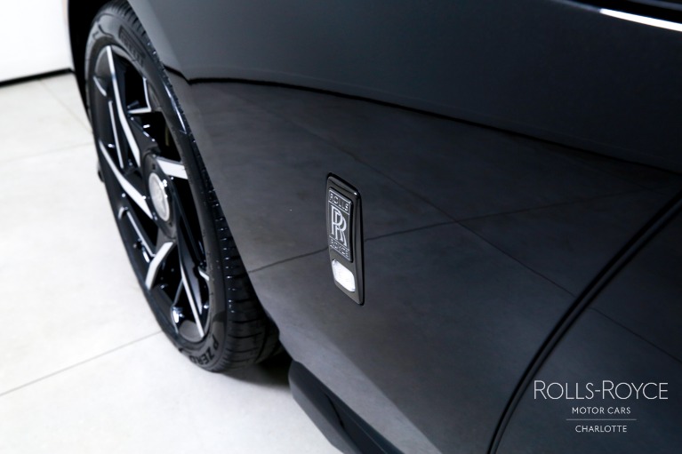 New-2025-Rolls-Royce-Black-Badge-Spectre