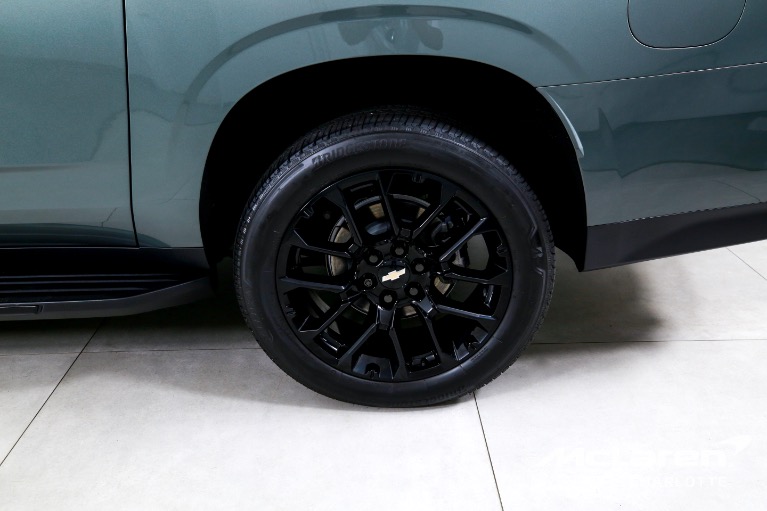 Used-2023-Chevrolet-Suburban-RST