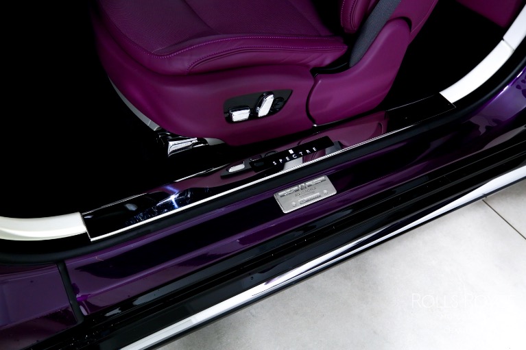 Used-2024-Rolls-Royce-Spectre