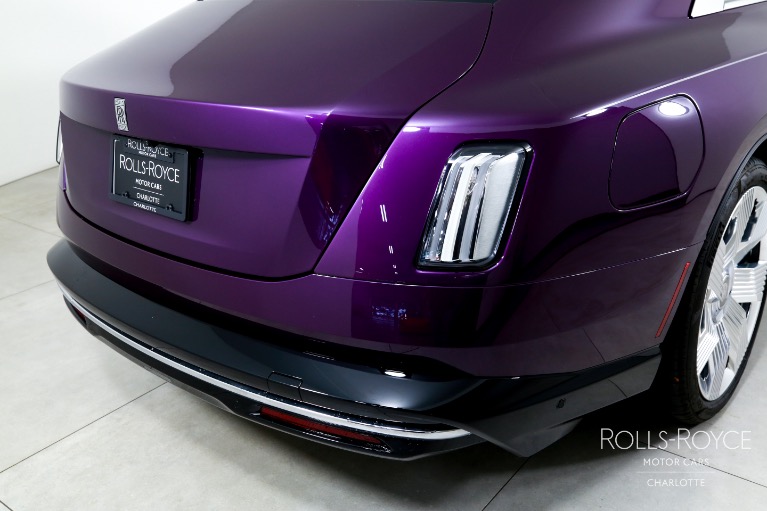 Used-2024-Rolls-Royce-Spectre