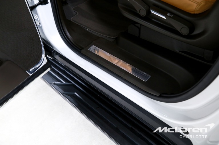 Used-2021-Cadillac-Escalade-ESV-Premium-Luxury