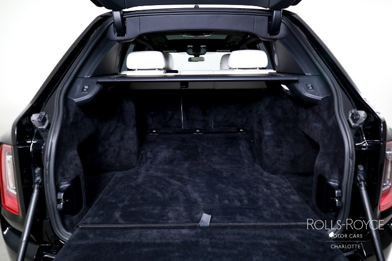 Used-2022-Rolls-Royce-Cullinan