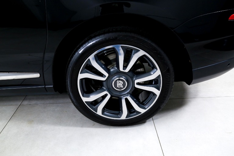Used-2022-Rolls-Royce-Cullinan