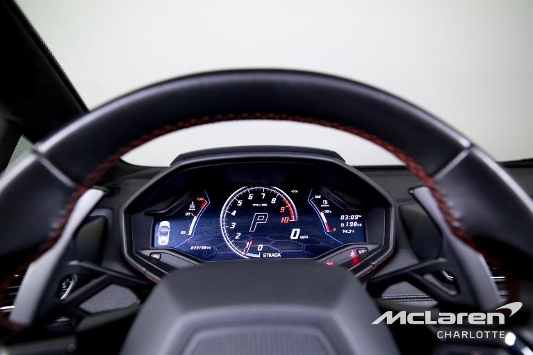 Used-2022-Lamborghini-Huracan-EVO-Spyder