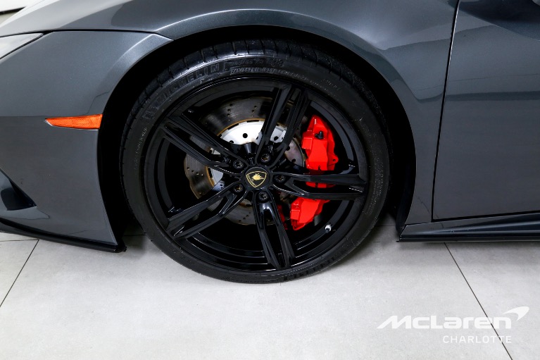 Used-2022-Lamborghini-Huracan-EVO-Spyder