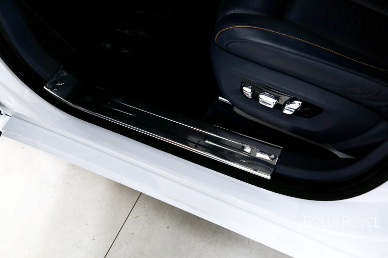 Used-2022-Rolls-Royce-Ghost