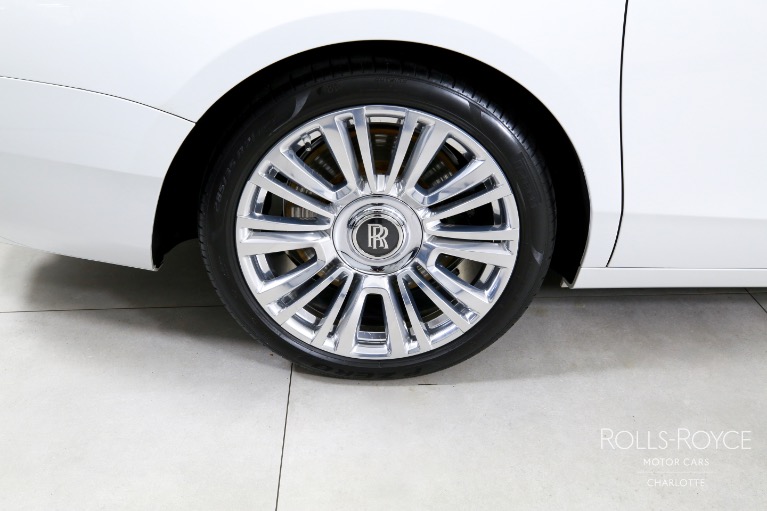 Used-2022-Rolls-Royce-Ghost
