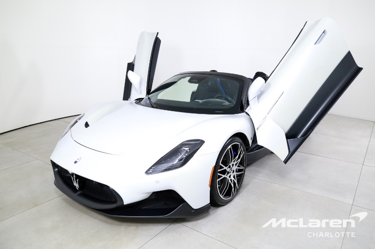Used-2023-Maserati-MC20-Cielo