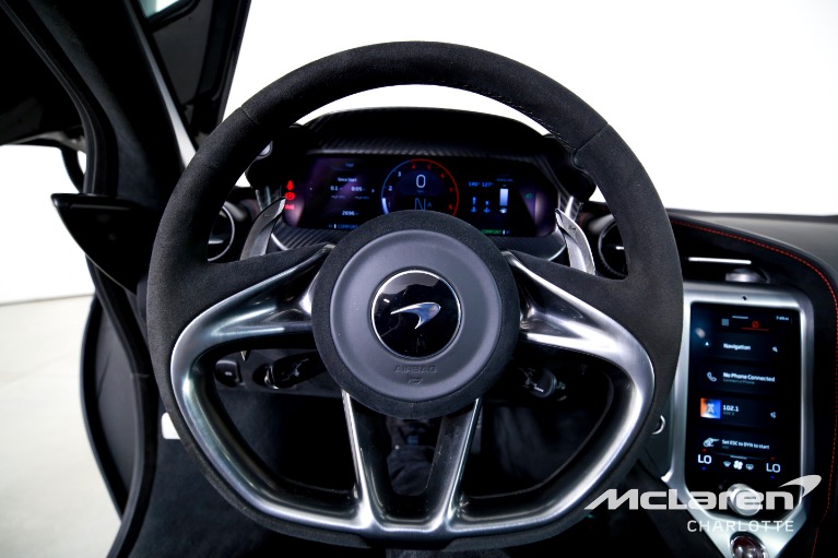 Used-2024-McLaren-750S