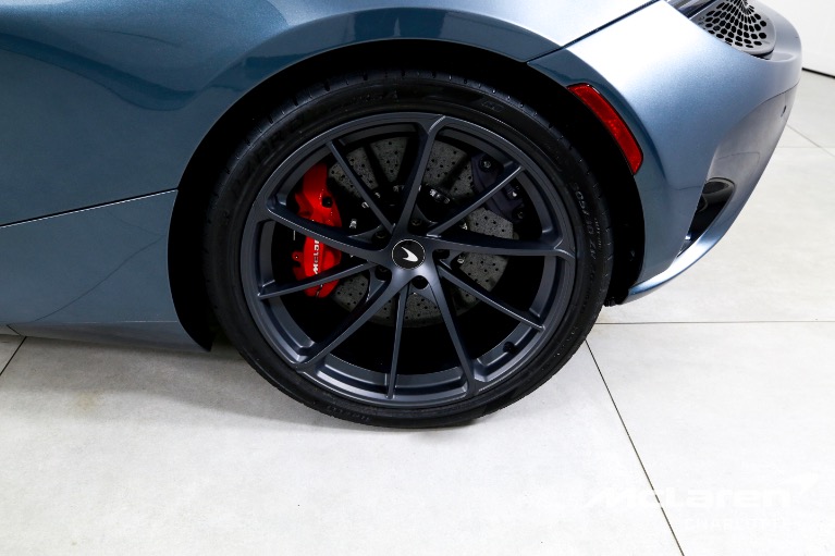 Used-2024-McLaren-750S