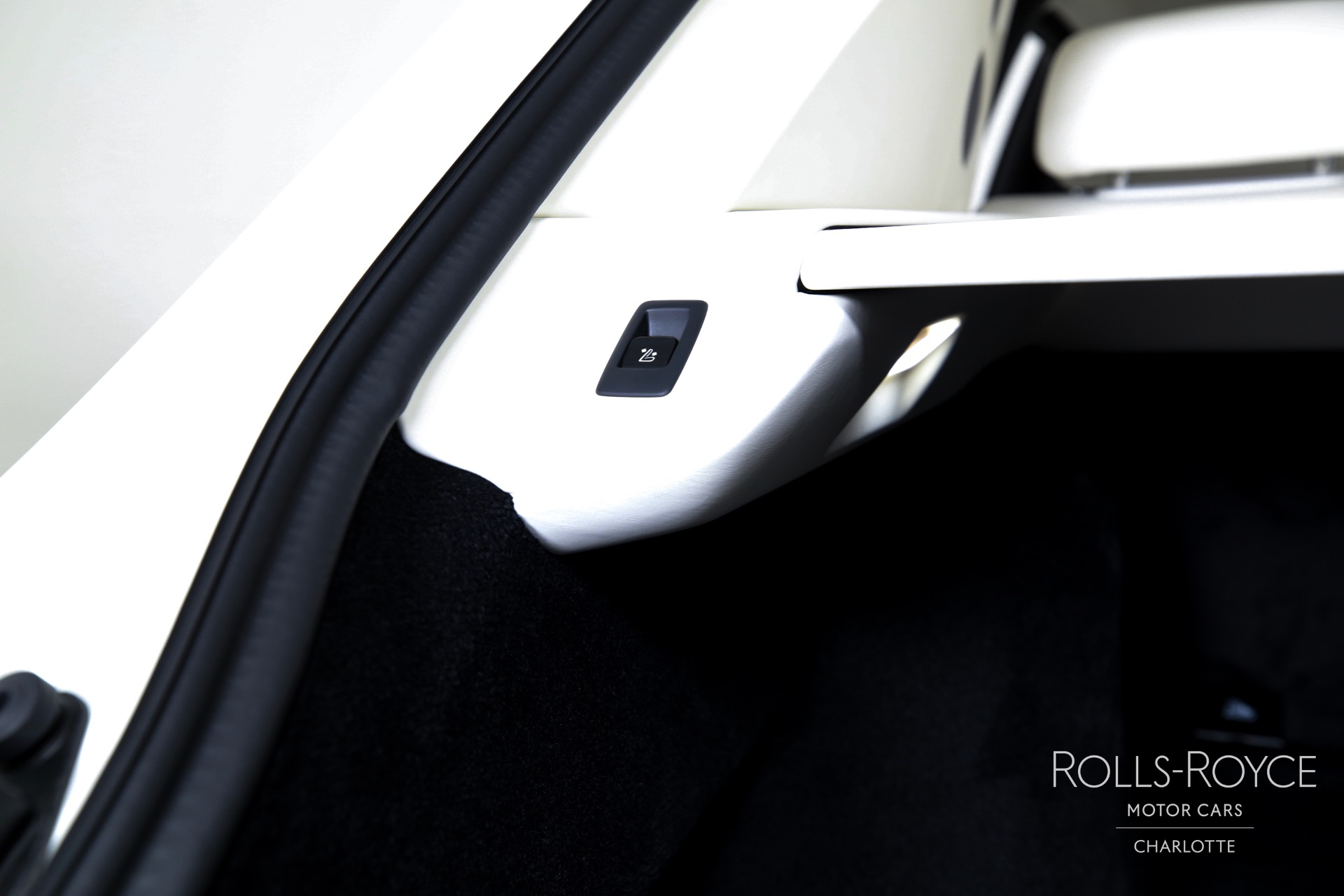 New 2025 Rolls-Royce Cullinan  | Charlotte, NC