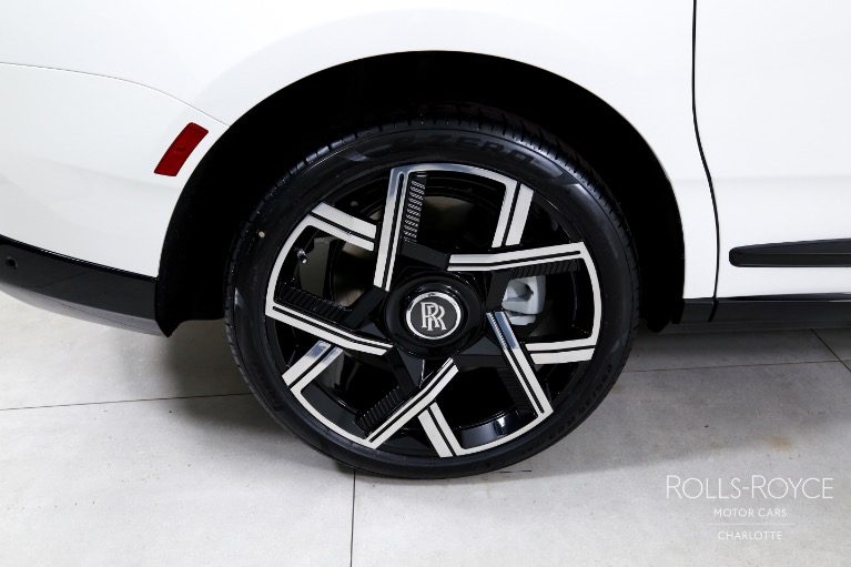 New-2025-Rolls-Royce-Cullinan