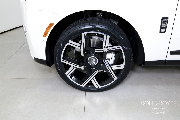 New-2025-Rolls-Royce-Cullinan
