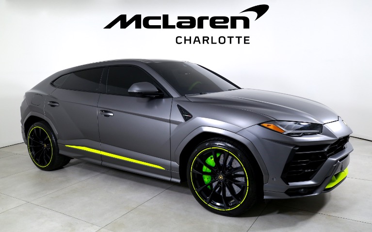 Used-2022-Lamborghini-Urus