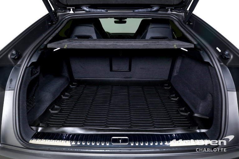 Used-2022-Lamborghini-Urus