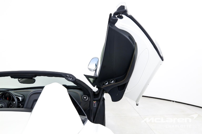 Used-2015-McLaren-650S-Spider