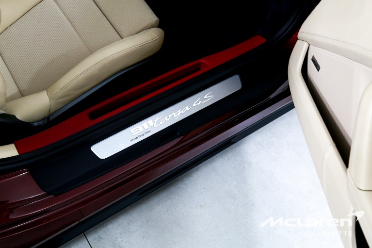 Used-2021-Porsche-911-Targa-4S-Heritage-Design-Edition