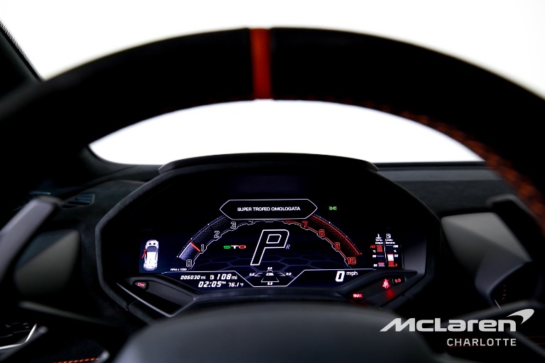 Used-2022-Lamborghini-Huracan-STO